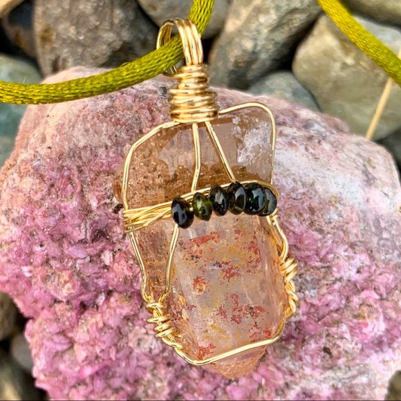 Topaz, Tourmaline & Hematite on Quartz Pendant - Picture 6 of 16